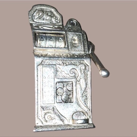 vintage vegas style pin brooch AJC - Picture 2 of 6